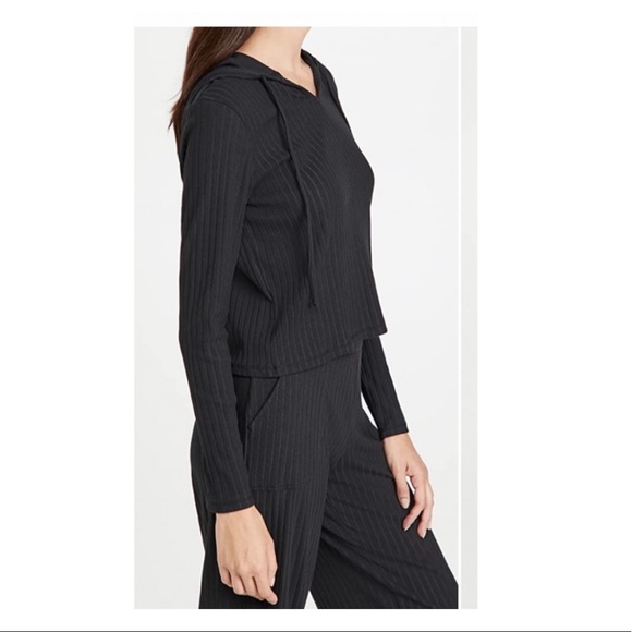 Yummie Ribbed Lightweight Hoodie - Picture 3 of 8